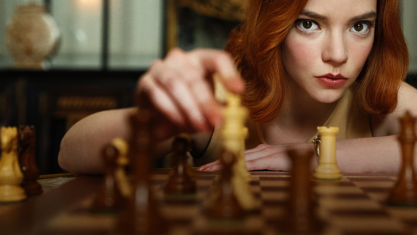 Abertura QUEEN'S GAMBIT no XADREZ O Gambito da Dama é uma abertura de  xadrez do grupo das aberturas do peão da dama caracterizada pelos  movimentos:, By Tuttor Tutoriais